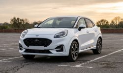Ford Puma kiralık araç