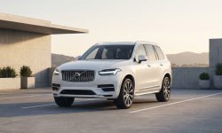 Volvo XC90 kiralık araç